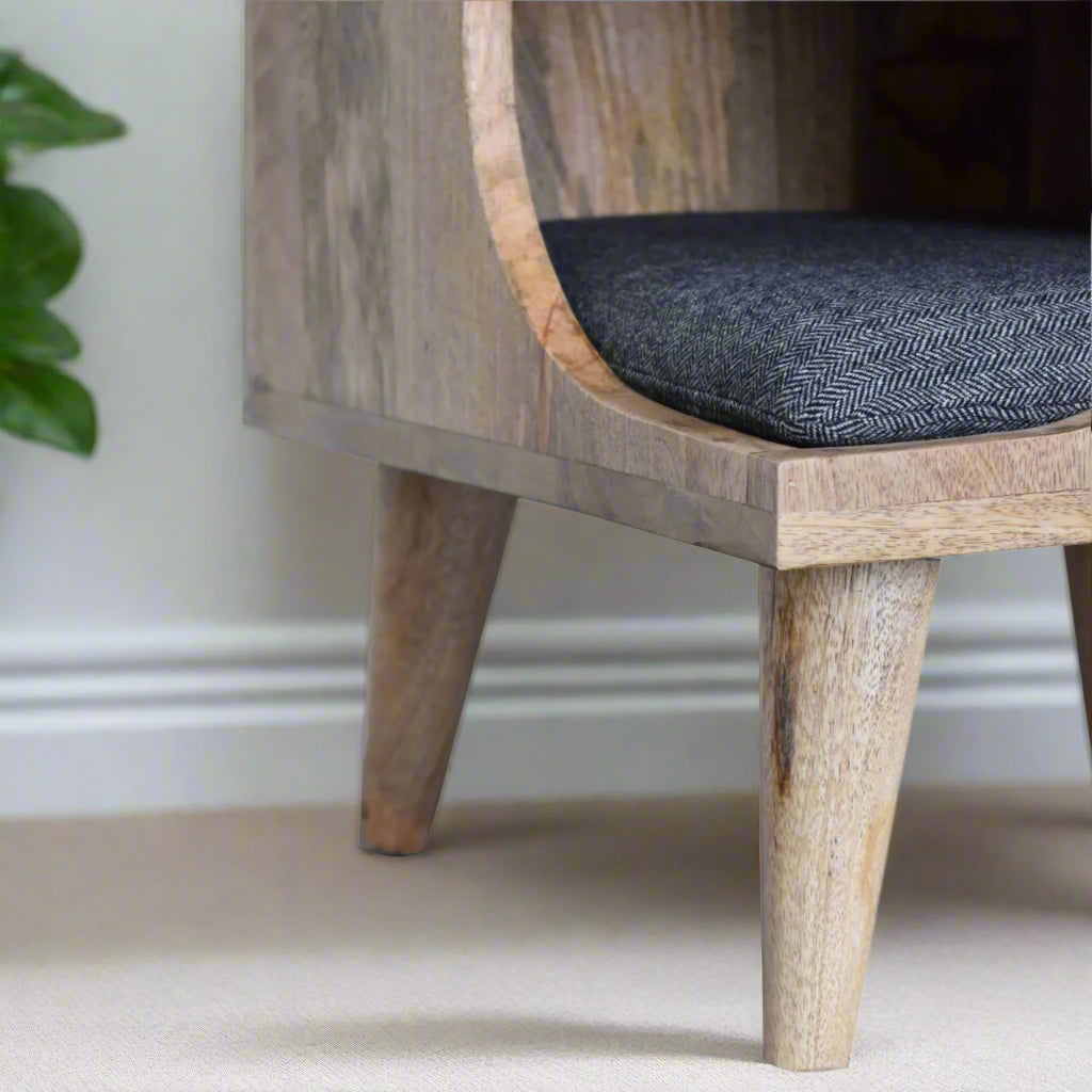Lit pour Animaux Style Nordique à Découpes Design – Confort et Élégance