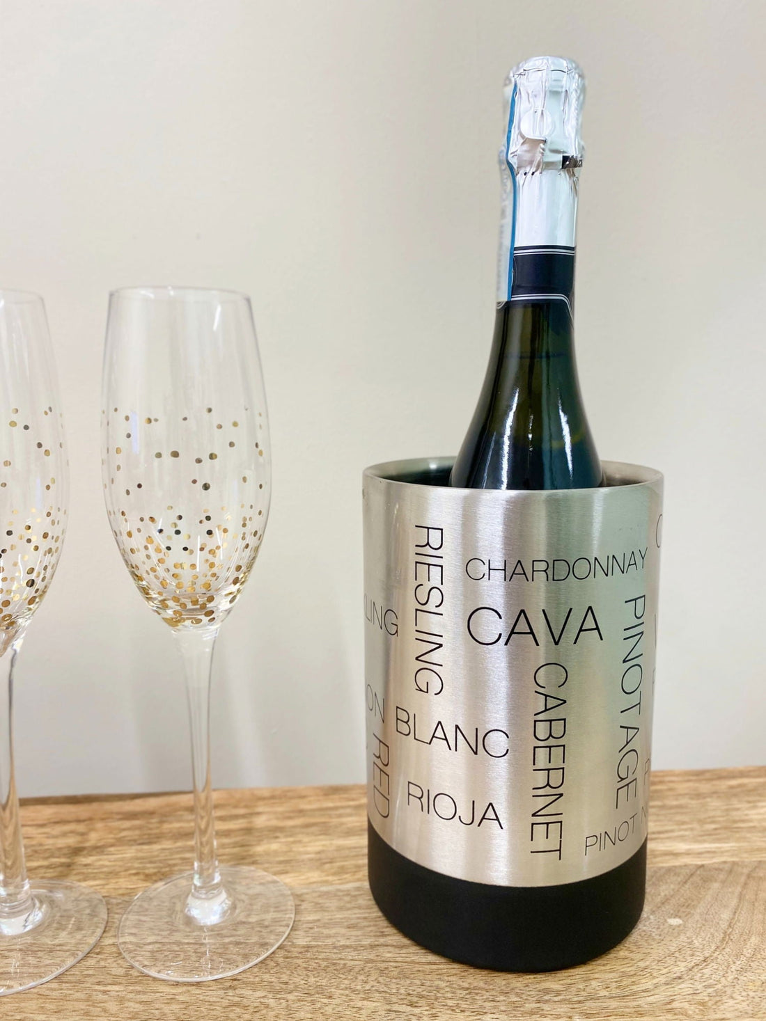 Seau Rafraîchisseur à Vin en Inox avec Base Antidérapante – Élégance et Performance